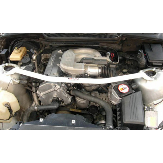 BMW E36 4-Cilinder Ultra Racing 2-Point Veerpootbrug