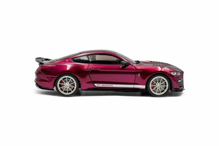 Shelby Mustang GT500 KR '23, paars 1:18