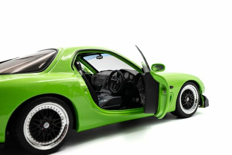 Mazda RX7 FD3RS Solido Works '99, groen 1:18