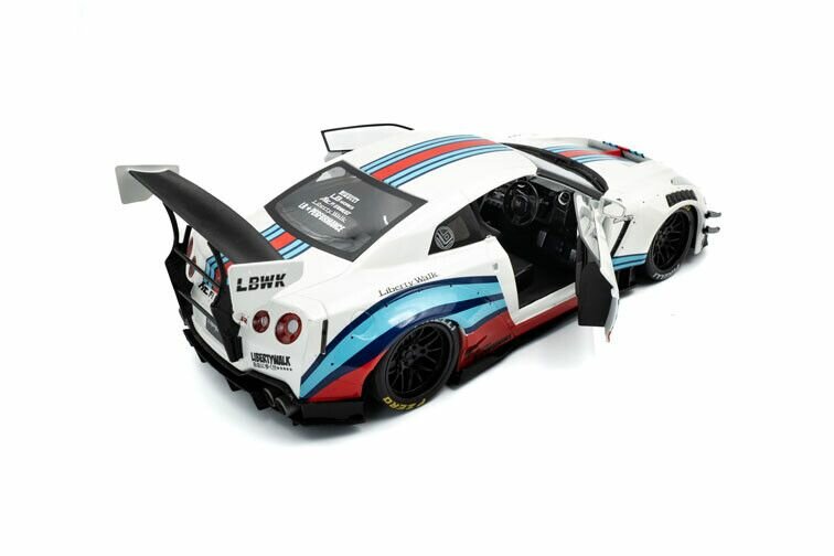 Nissan GT-R (R35) W/ Liberty Walk Body Kit 2.0 M '24 1:18