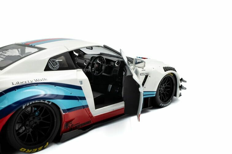 Nissan GT-R (R35) W/ Liberty Walk Body Kit 2.0 M '24 1:18